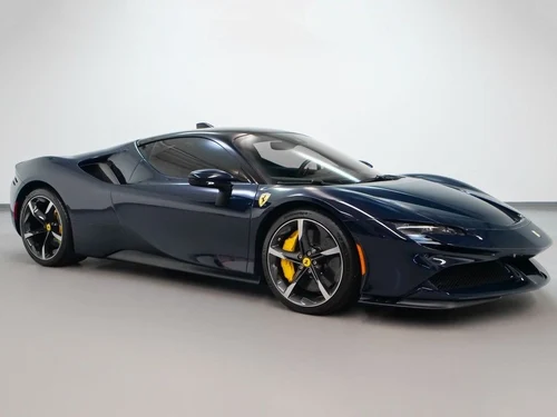 
           
        2022 Ferrari SF90 Stradale Base