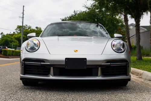 
           
        2021 Porsche 911