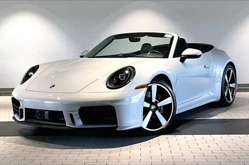 
           New 
        2025 Porsche 911