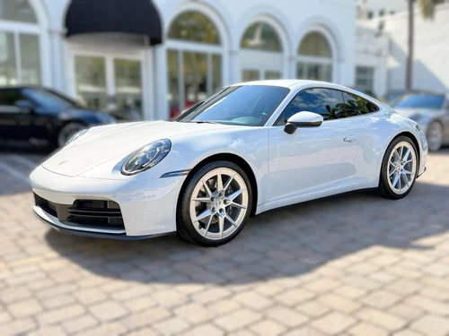 
           
        2025 Porsche 911