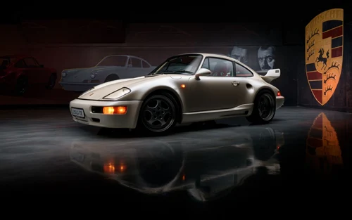 
           
        1993 Porsche 911