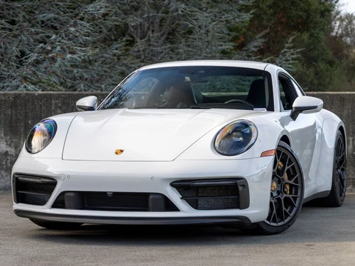 
           
        2024 Porsche 911 Carrera GTS