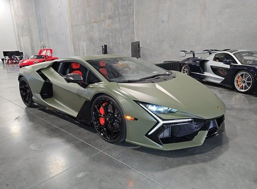 
           
        2024 Lamborghini Revuelto Base
