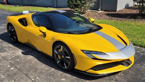 
           
        2023 Ferrari SF90 Spider