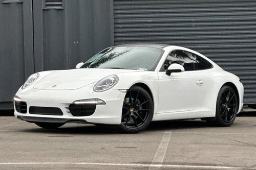 
           
        2015 Porsche 911 Carrera
