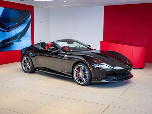 
           
        2024 Ferrari Roma Spider Base