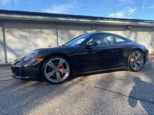 
           
        2017 Porsche 911 Carrera 4S