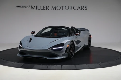 
           New 
        2026 McLaren 750S Spider