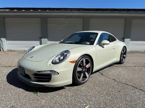 
           
        2014 Porsche 911 50th Anniversary Edition