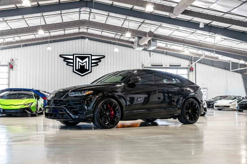 
           
        2022 Lamborghini Urus