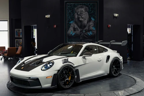 
           
        2025 Porsche 911 GT3 RS