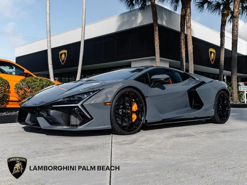 
           New 
        2025 Lamborghini Revuelto