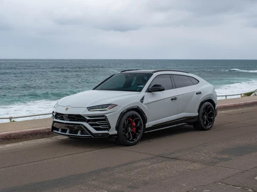 
           
        2019 Lamborghini Urus