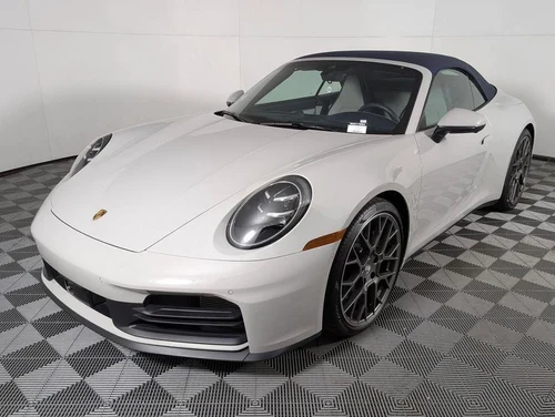 
           
        2025 Porsche 911 Carrera