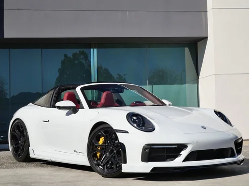 
           
        2021 Porsche 911 Targa 4S