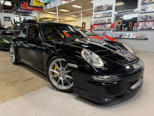 
           
        2007 Porsche 911 GT3
