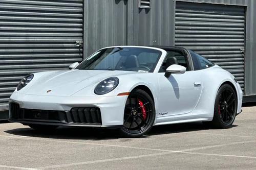 
           New 
        2026 Porsche 911 Targa 4 GTS