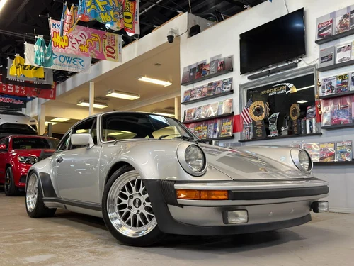 
           
        1978 Porsche 911 Turbo