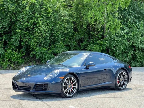 
           
        2017 Porsche 911