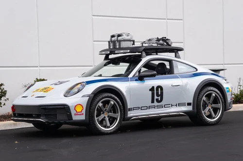 
           
        2024 Porsche 911 Dakar