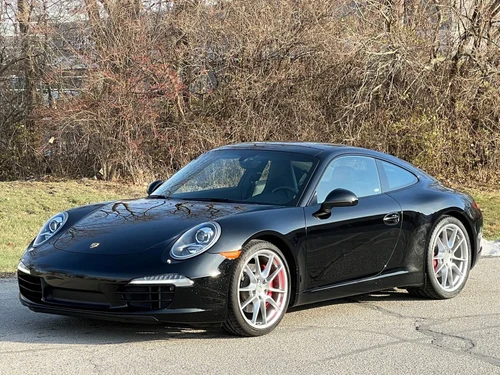 
           
        2012 Porsche 911 Carrera S
