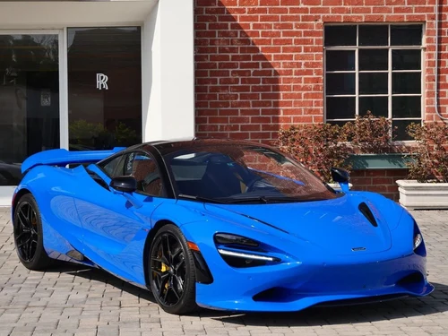 
           New 
        2024 McLaren 750S PERFORMANCE