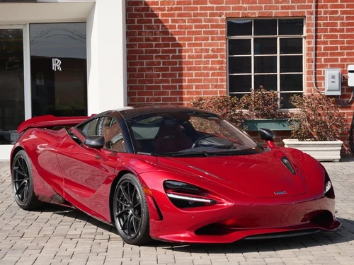 
           New 
        2024 McLaren 750S TechLux