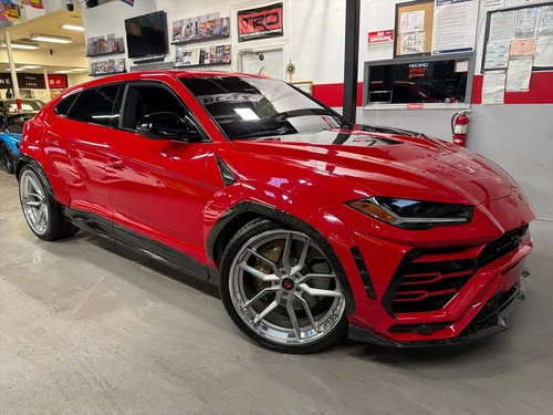 
           
        2019 Lamborghini Urus