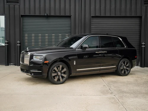 
           
        2023 Rolls-Royce Cullinan Base