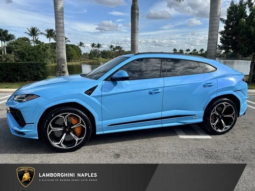 
           
        2023 Lamborghini Urus S