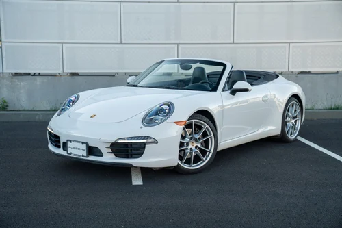 
           
        2012 Porsche 911 Carrera