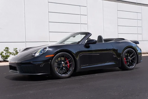 
           
        2026 Porsche 911 Carrera GTS