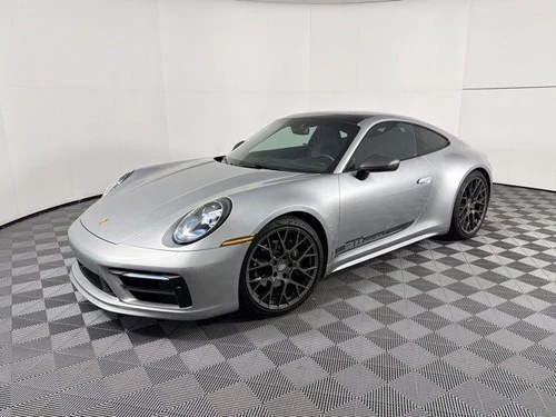
           
        2024 Porsche 911 Carrera T
