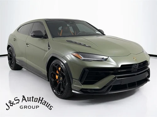 
           
        2023 Lamborghini Urus Performante