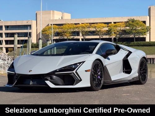 
           
        2025 Lamborghini Revuelto Base