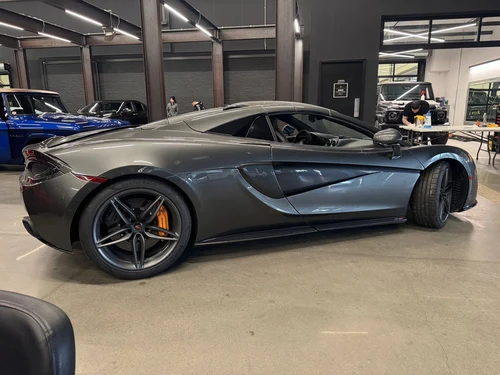 
           
        2018 McLaren 570S