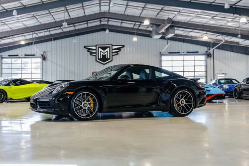 
           
        2019 Porsche 911
