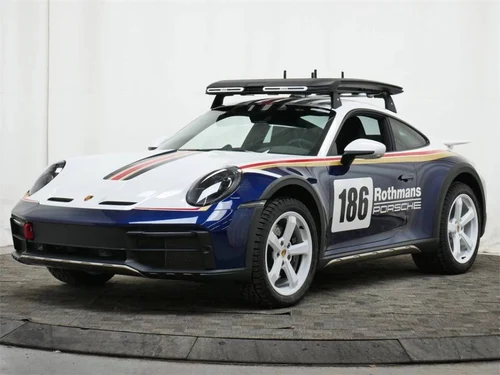 
           
        2024 Porsche 911 Dakar