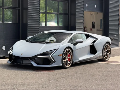 
           New 
        2026 Lamborghini Revuelto