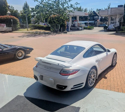 
           
        2012 Porsche 911 Turbo S