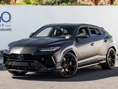 
           
        2023 Lamborghini Urus Performante