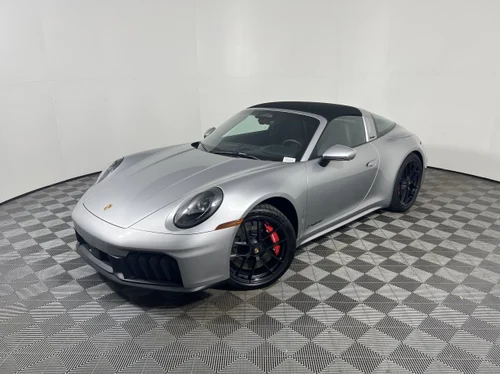 
           
        2026 Porsche 911 4 GTS