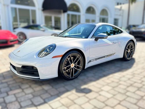 
           
        2025 Porsche 911