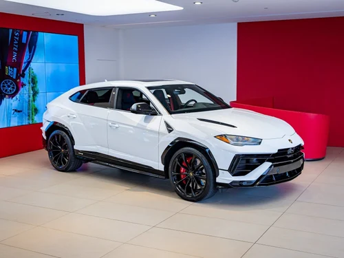 2023 Lamborghini Urus S