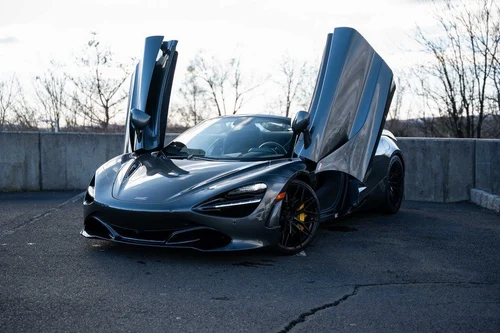
           
        2020 McLaren 720S