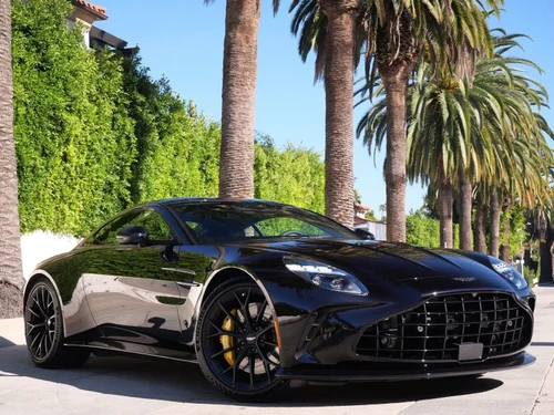 
           New 
        2026 Aston Martin Vantage