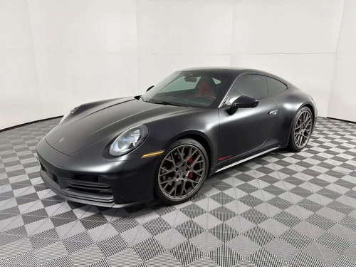 
           
        2025 Porsche 911 Carrera