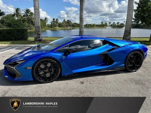 
           
        2025 Lamborghini Revuelto Base