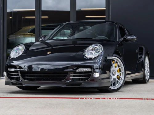 
           
        2011 Porsche 911 Turbo S