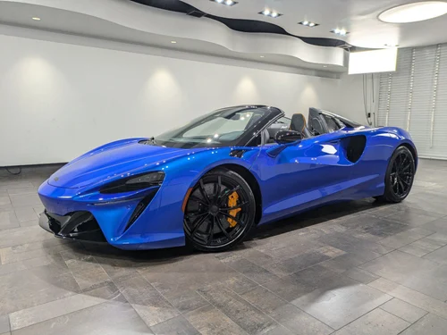 
           New 
        2025 McLaren Artura Vision